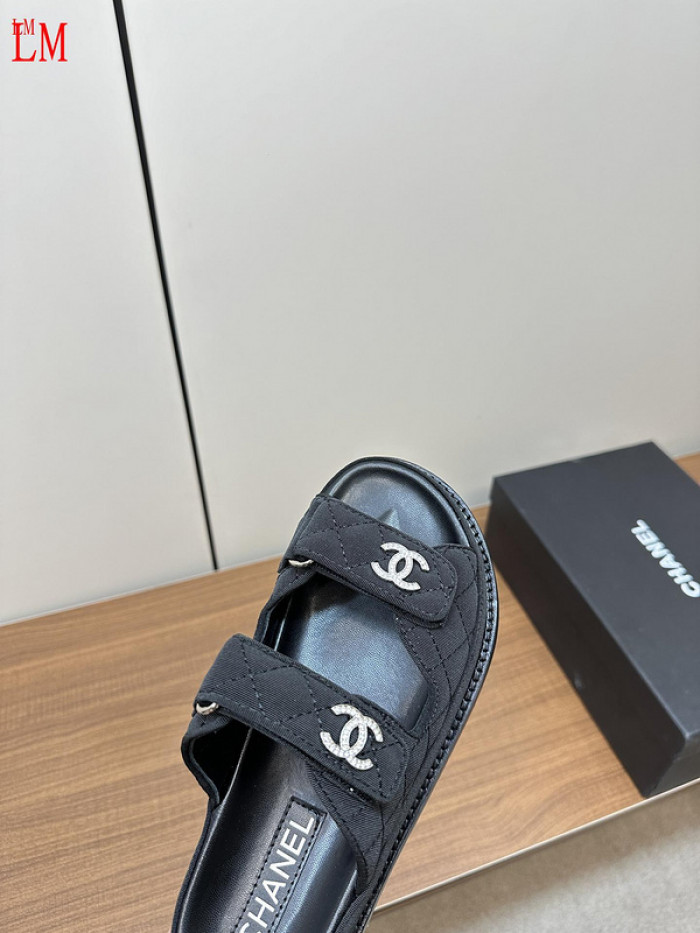 CN Slide Sandal