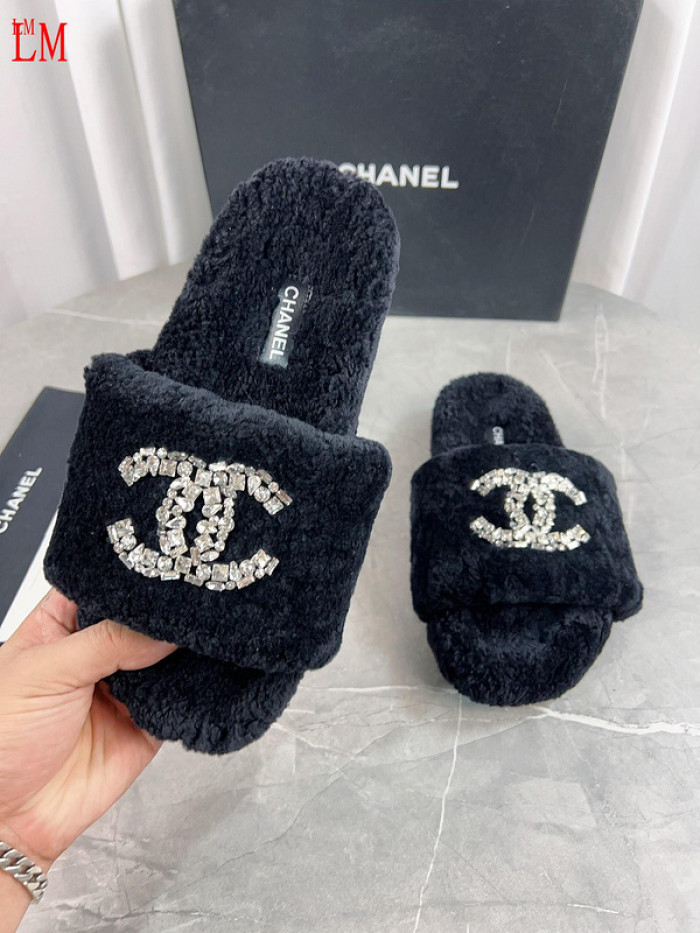 CN Slide Sandal