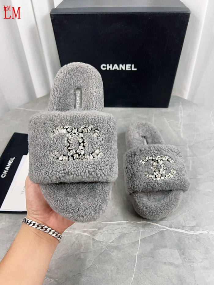 CN Slide Sandal
