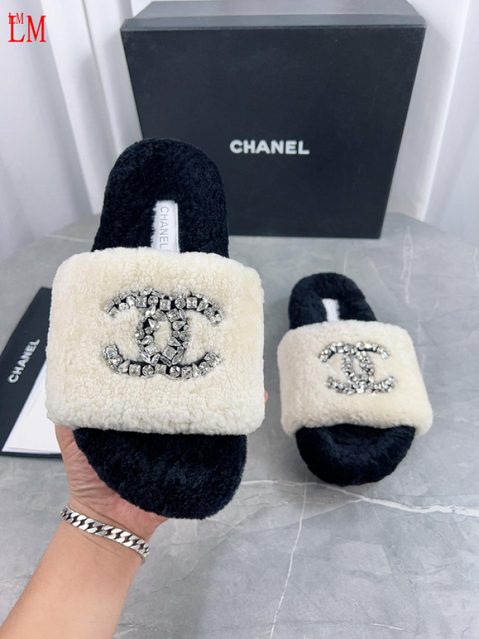 CN Slide Sandal