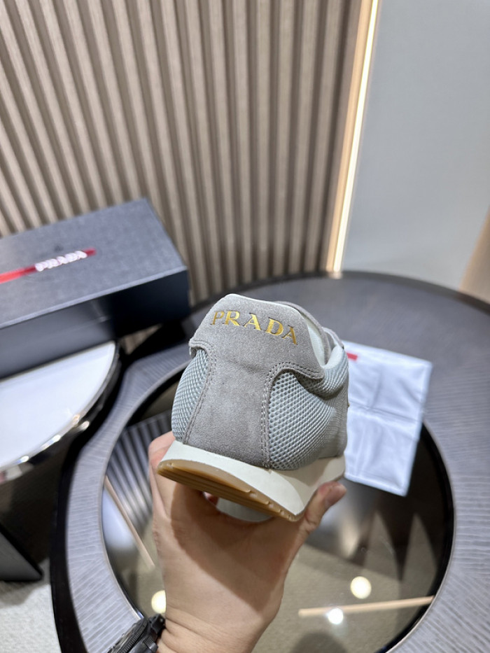 PRDA Sneaker