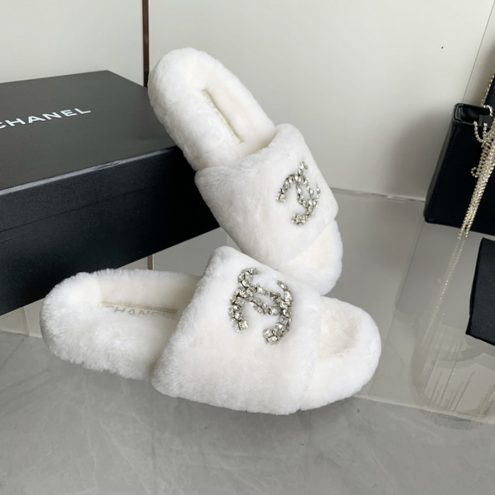 CN Slide Sandal