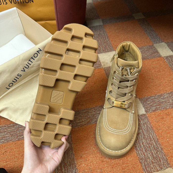 LUSV SNEAKERS