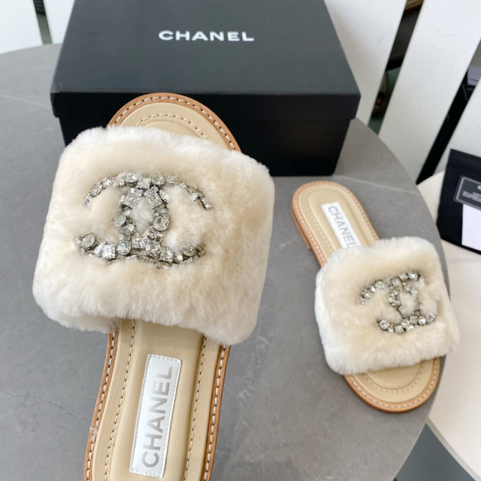 CN Slide Sandal
