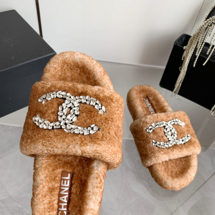 CN Slide Sandal