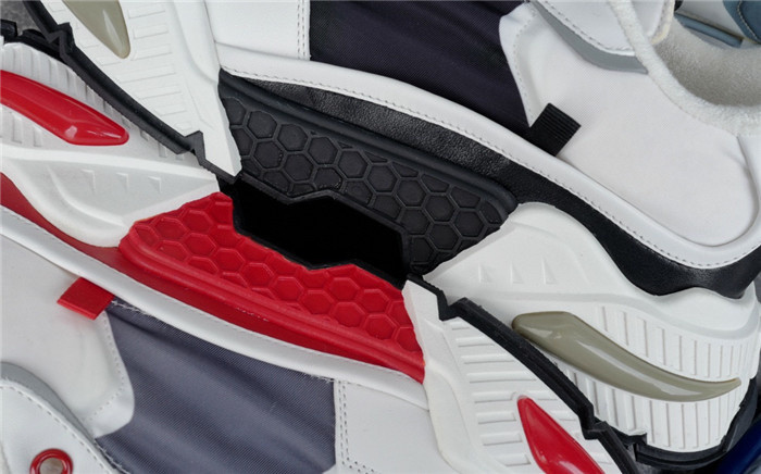 DG SNEAKER
