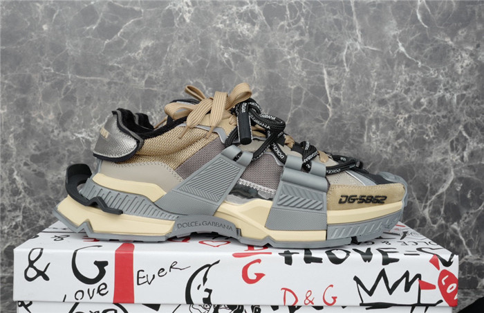 DG SNEAKER