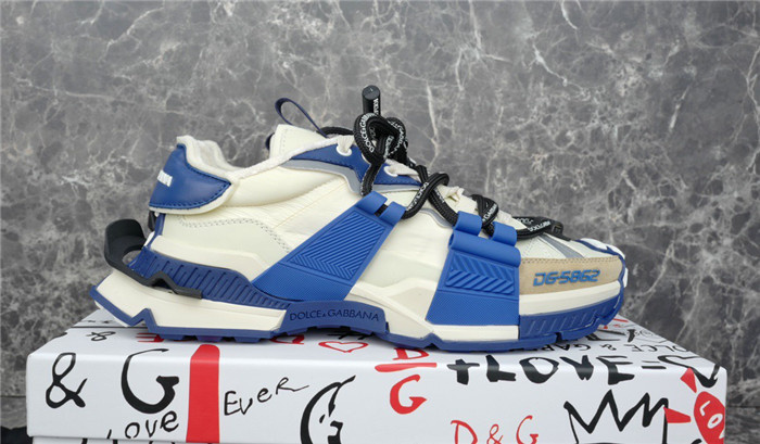 DG SNEAKER