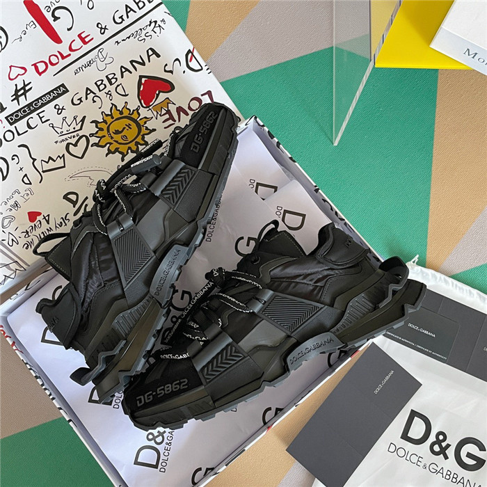 DG SNEAKER