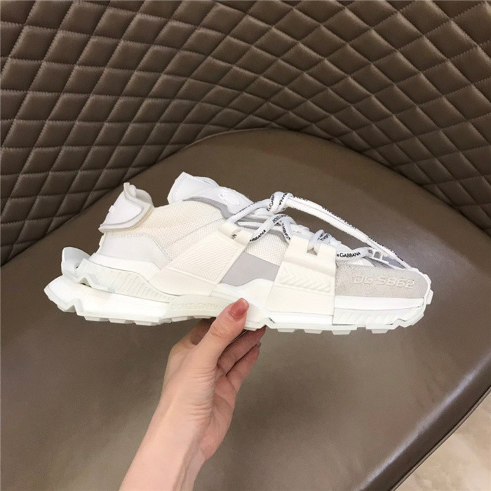 DG SNEAKER
