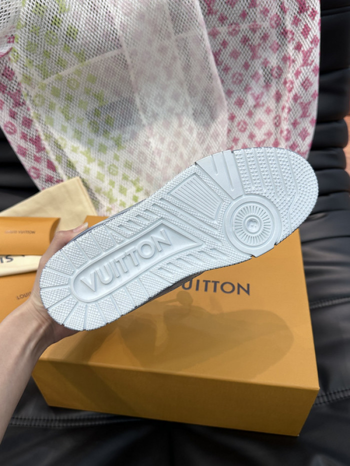 LUSV SNEAKERS