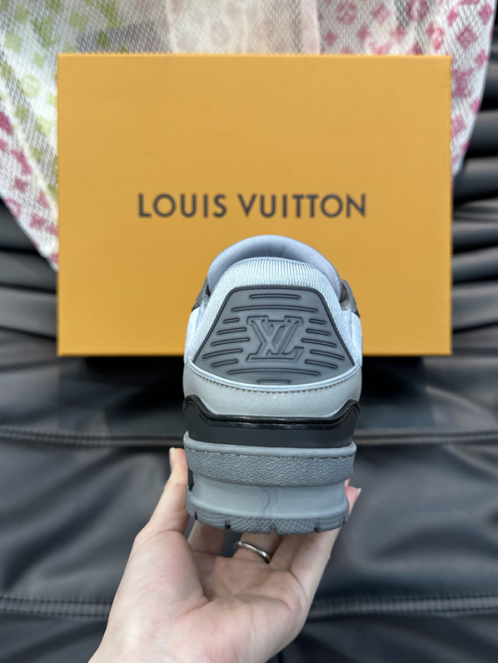 LUSV SNEAKERS