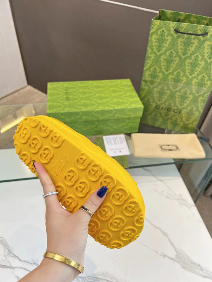 GCI GG Slide Sandal