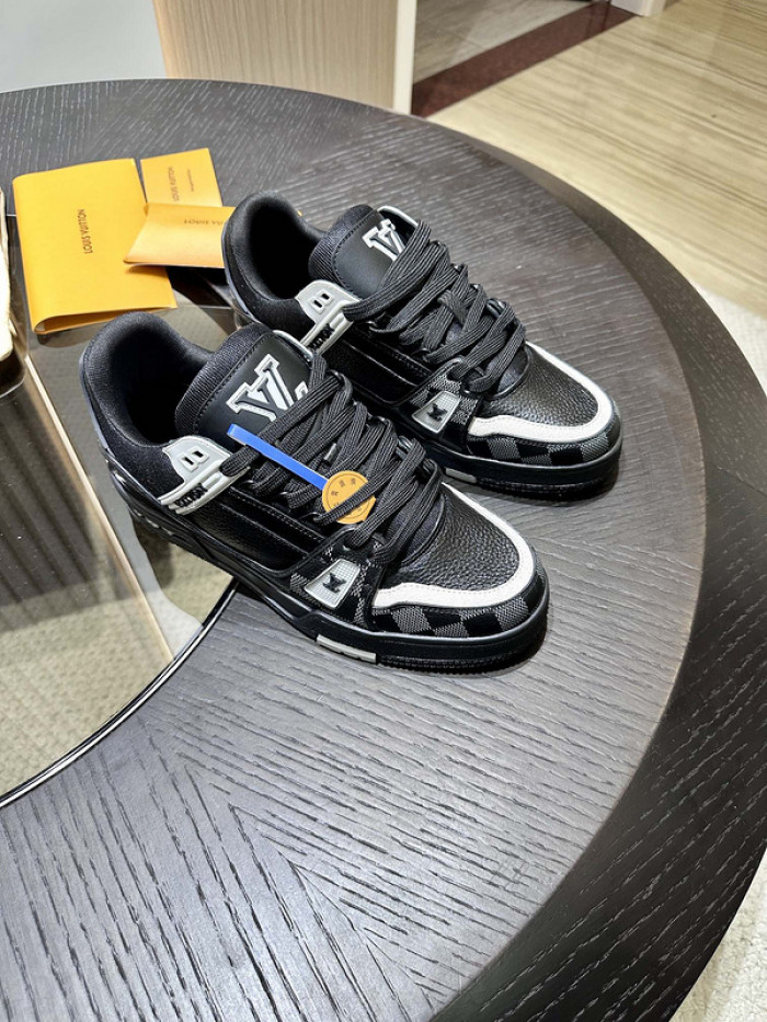 LUSV SNEAKERS