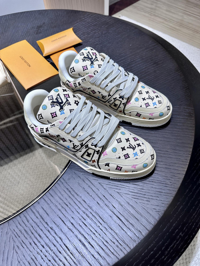 LUSV SNEAKERS