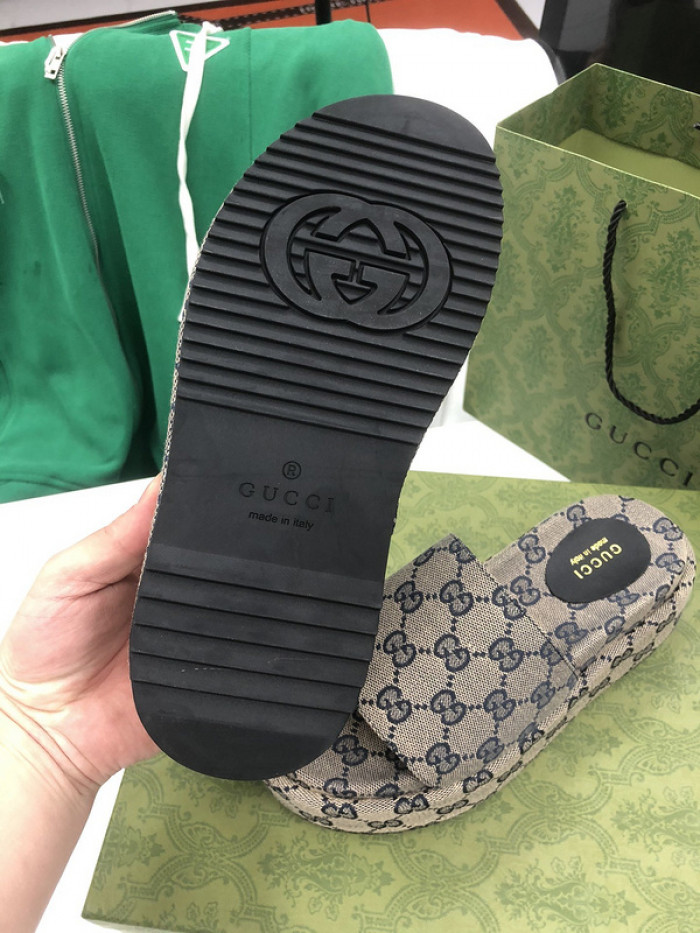GCI GG Slide Sandal