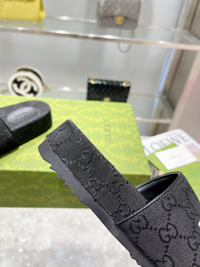 GCI GG Slide Sandal