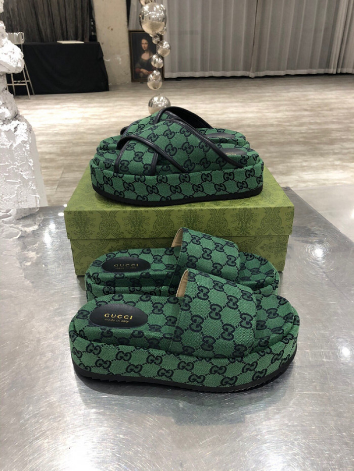 GCI GG Slide Sandal