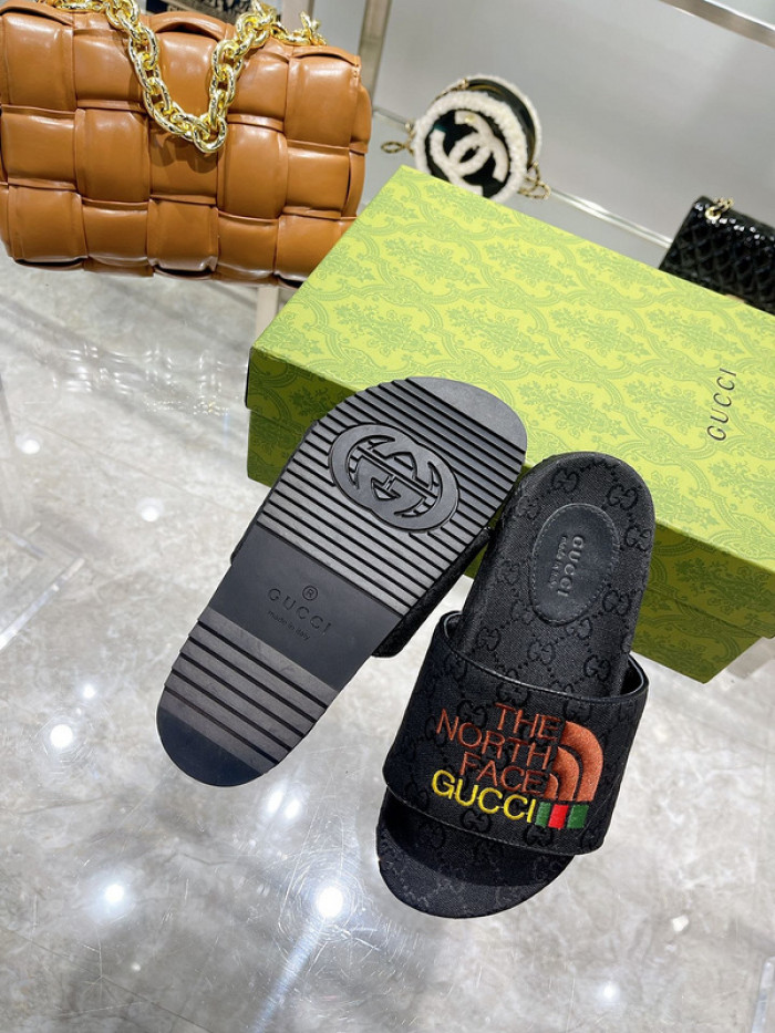 GCI GG Slide Sandal