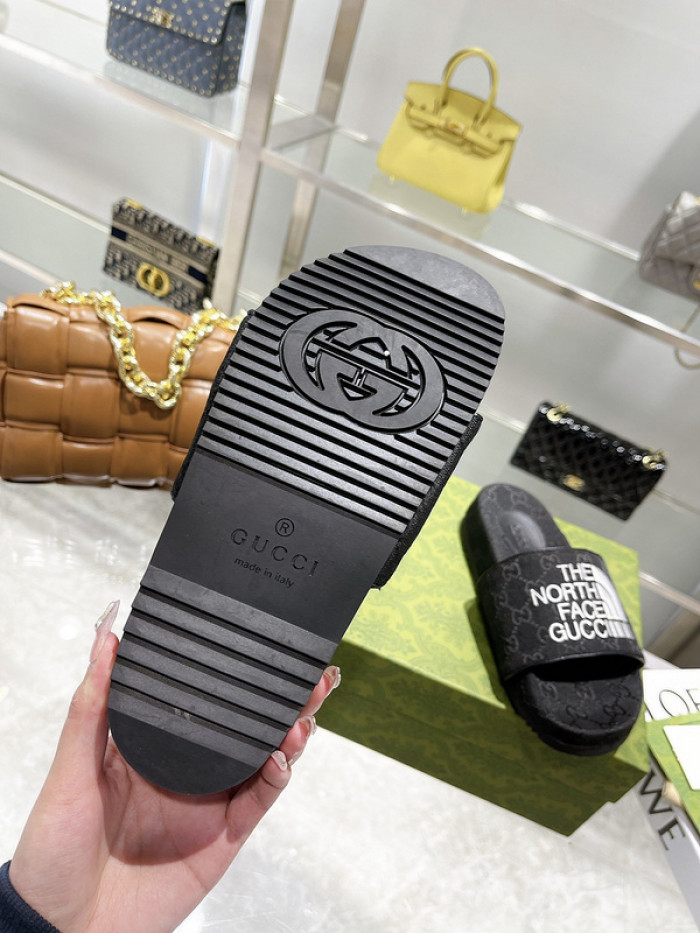GCI GG Slide Sandal