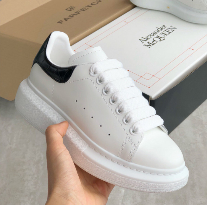 ALEXMQ Sneakers