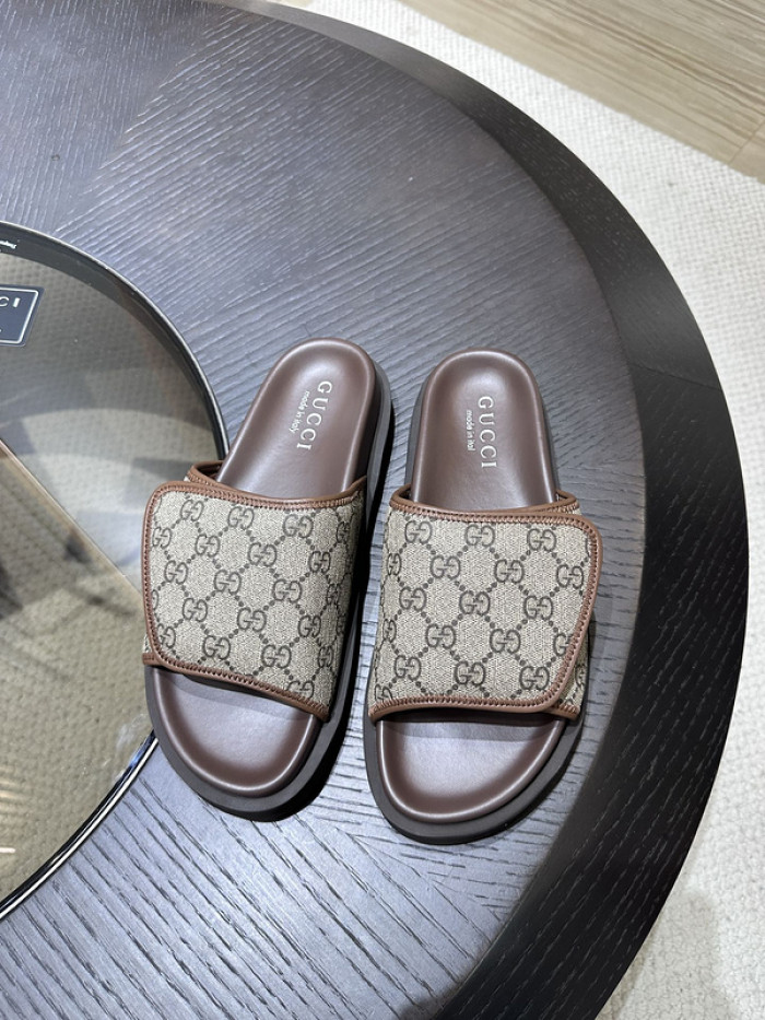 GCI GG Slide Sandal
