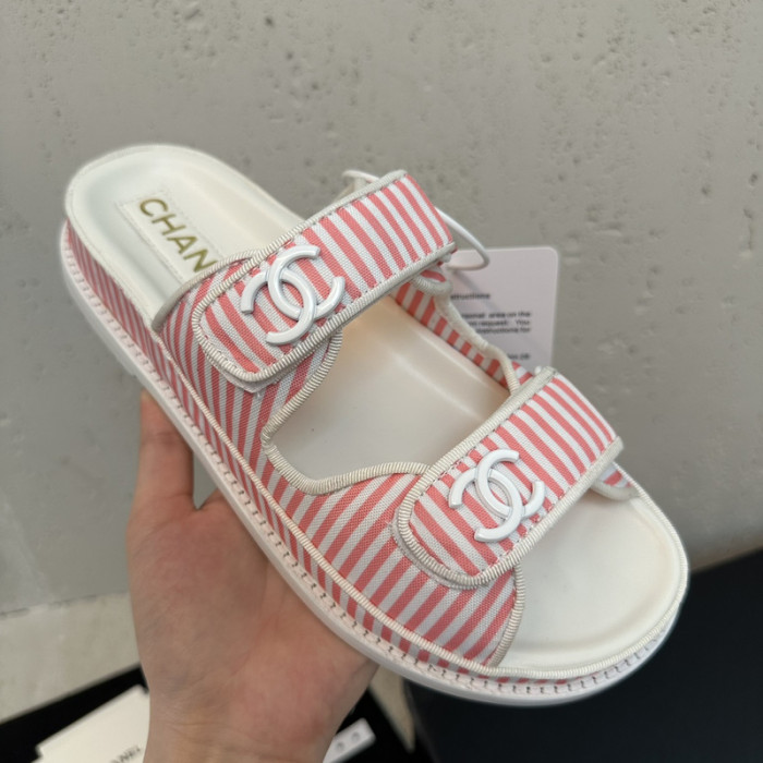 CN Slide Sandal