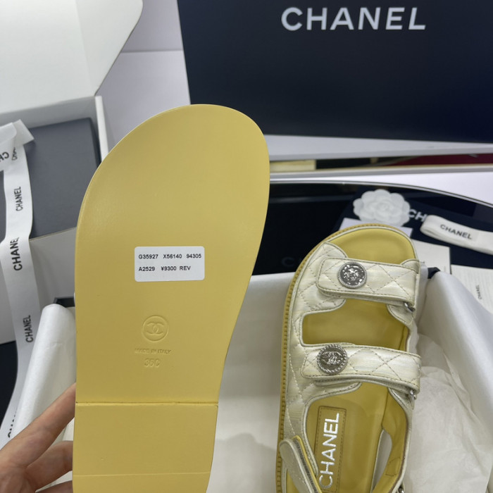 CN Slide Sandal