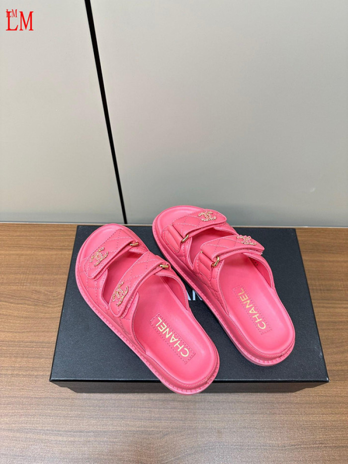 CN Slide Sandal