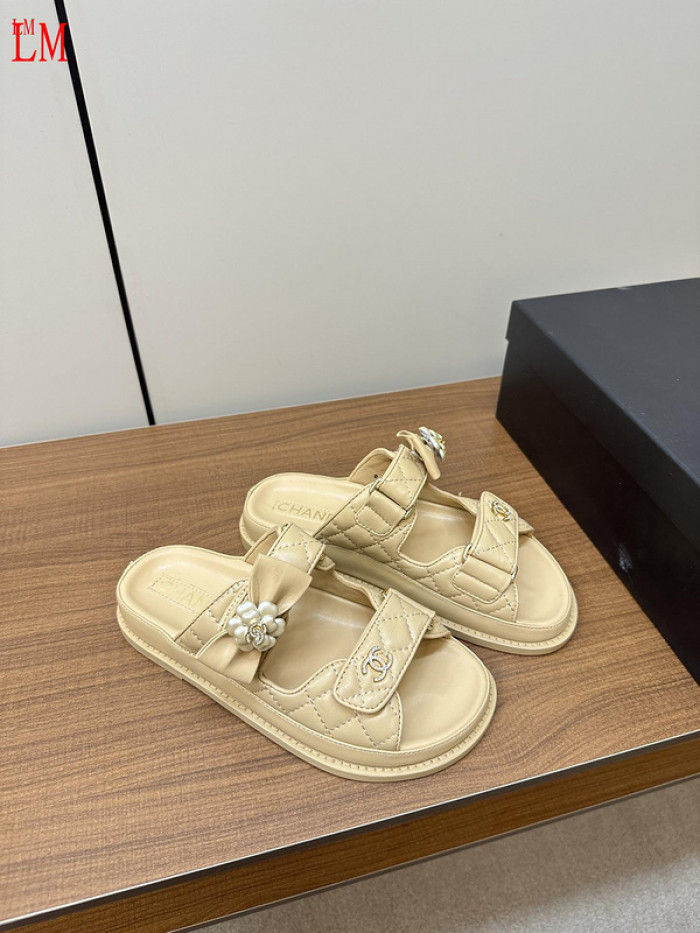 CN Slide Sandal