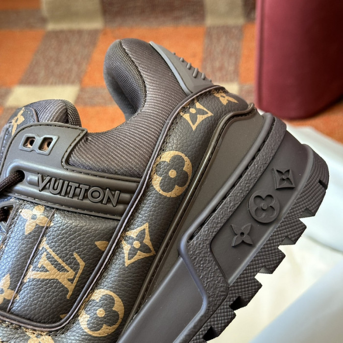 LUSV SNEAKERS