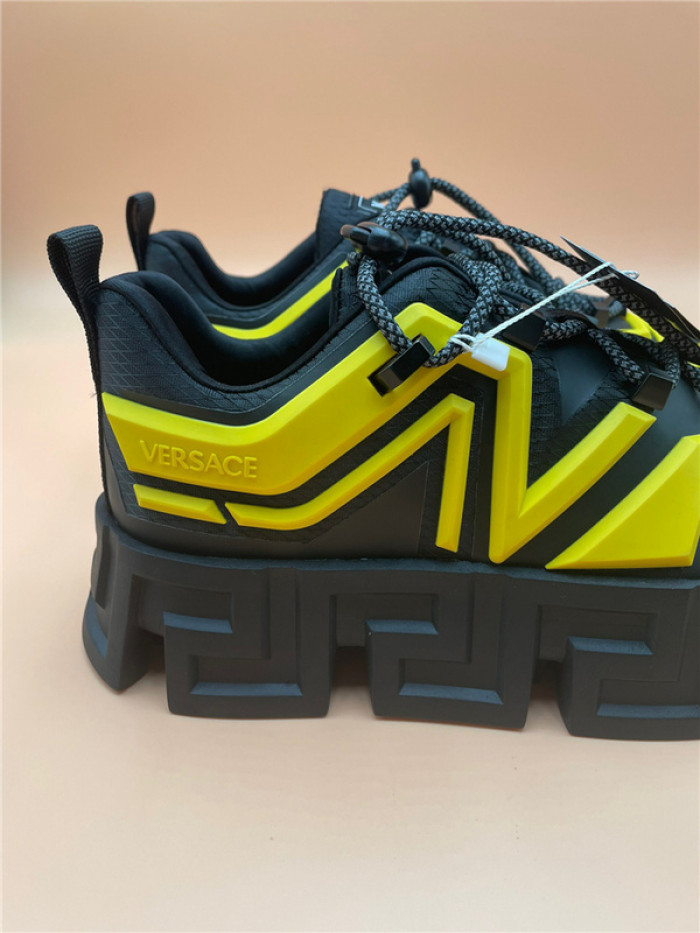 VRCE Sneaker
