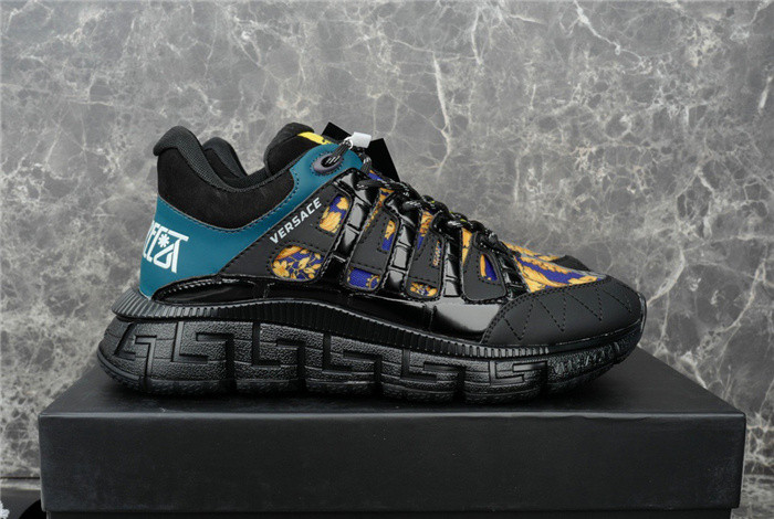 VRCE Sneaker