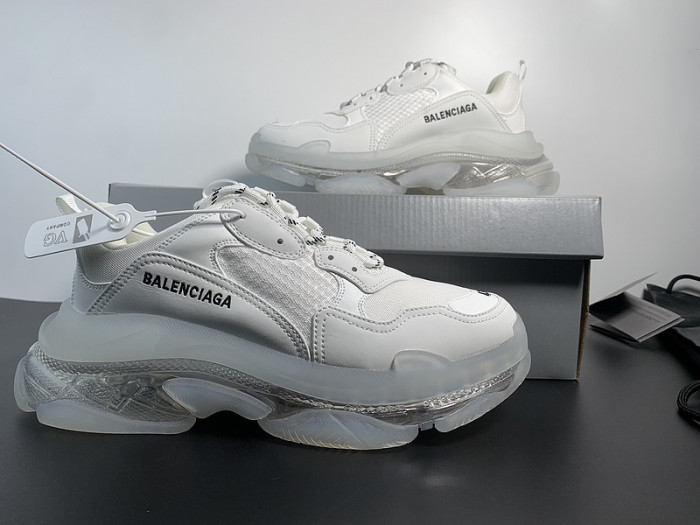 BALCIA TRIPLE S SNEAKER