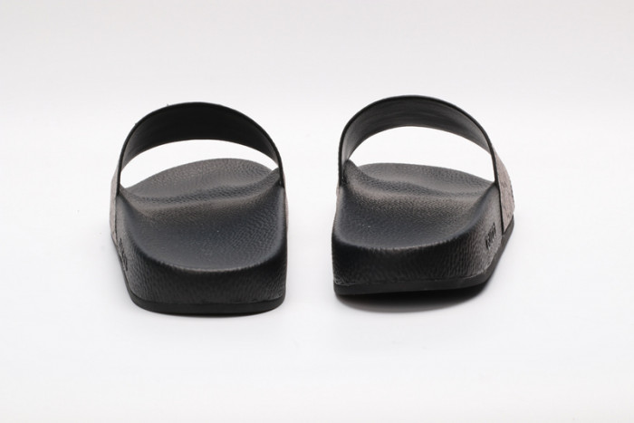 GCI GG Slide Sandal