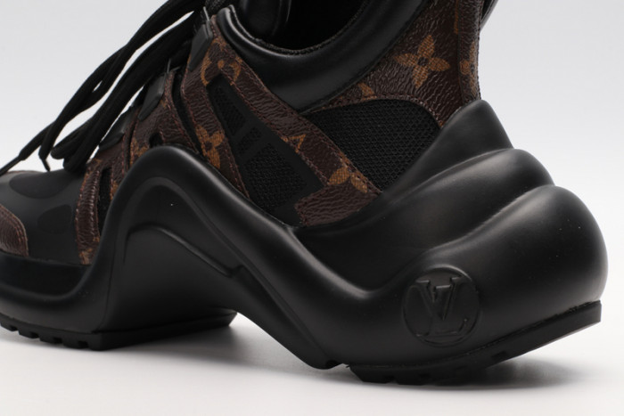LUSV SNEAKERS