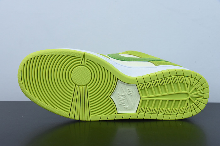Nike SB Dunk Low Green Apple DM0807-300