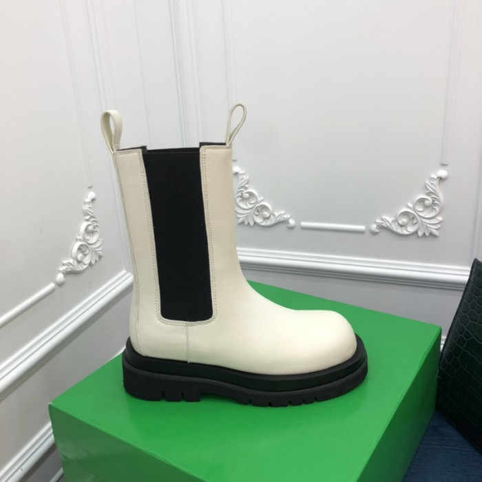 Bo*te*ga ve*ne*ta chelsea tire leather high boot