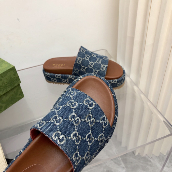 GCI GG Slide Sandal