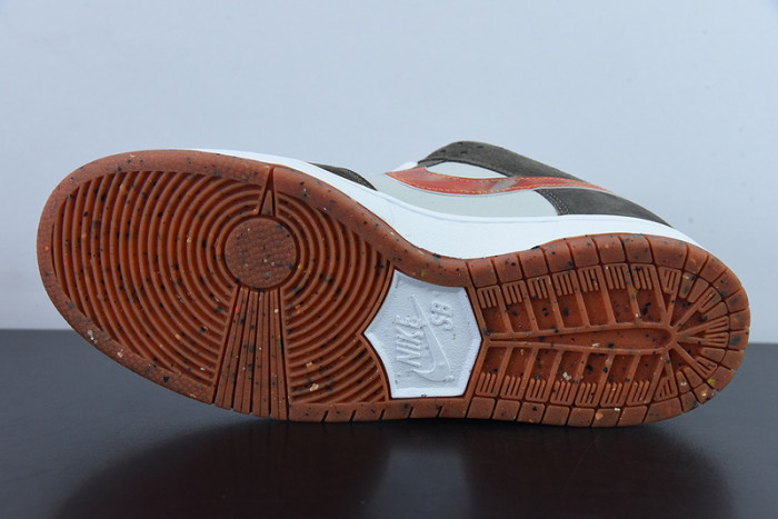 Crushed DC x Nike SB Dunk Low DH7782-001