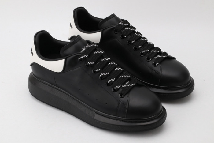 ALEXMQ Sneakers