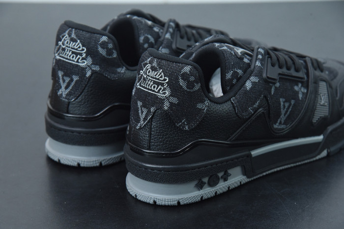 LUSV SNEAKERS