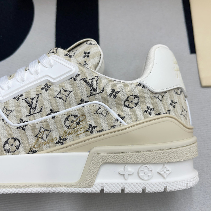 LUSV SNEAKERS