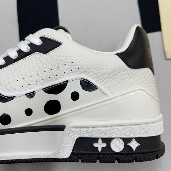 LUSV SNEAKERS