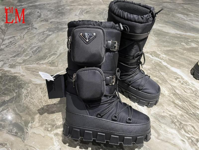 Pra*a boots