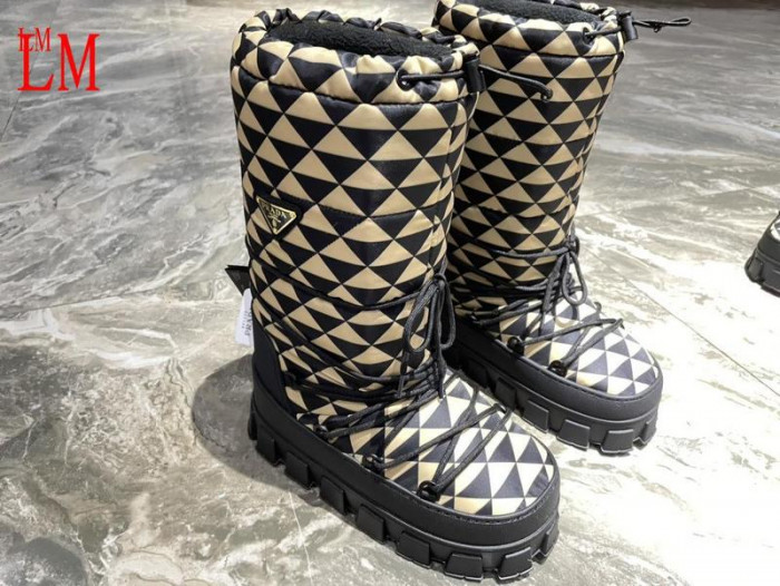 Pra*a boots