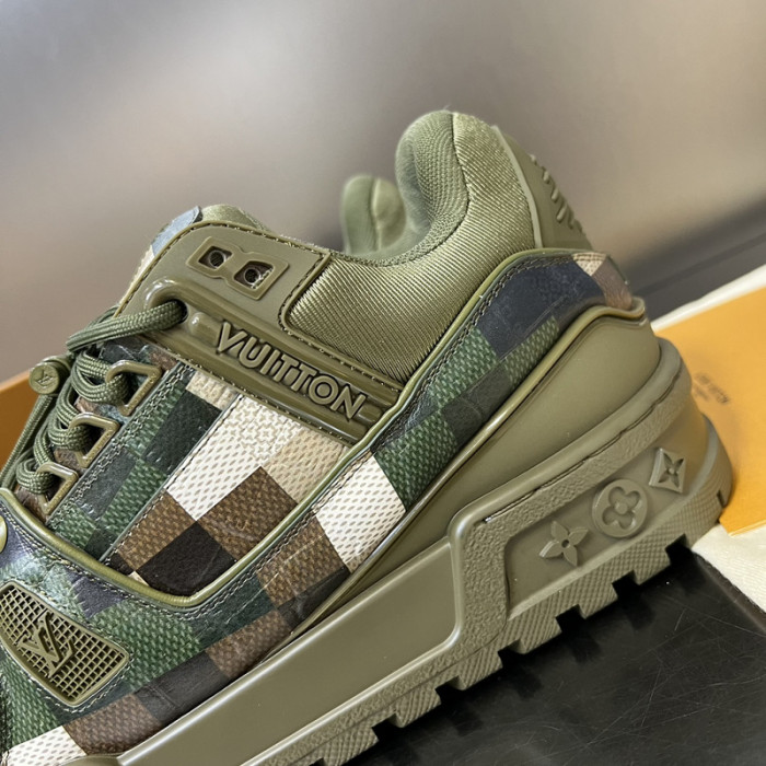LUSV SNEAKERS