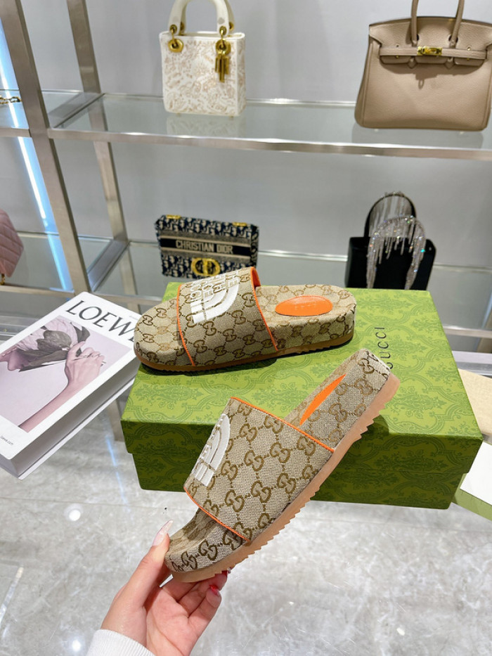 GCI GG Slide Sandal
