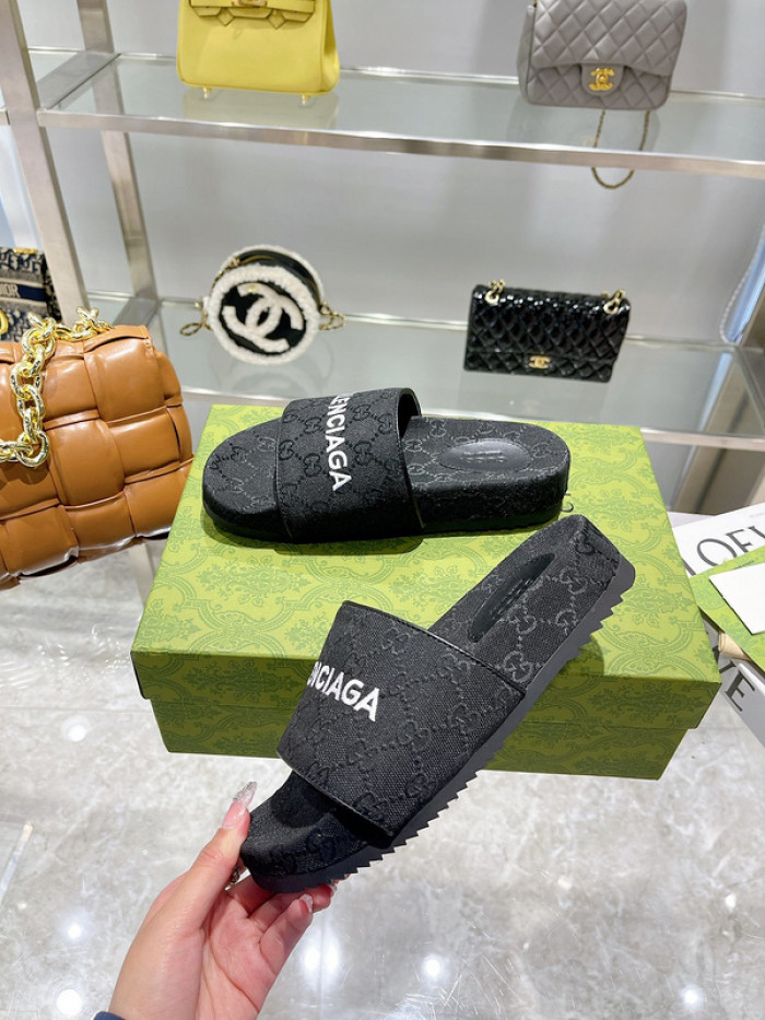 GCI GG Slide Sandal