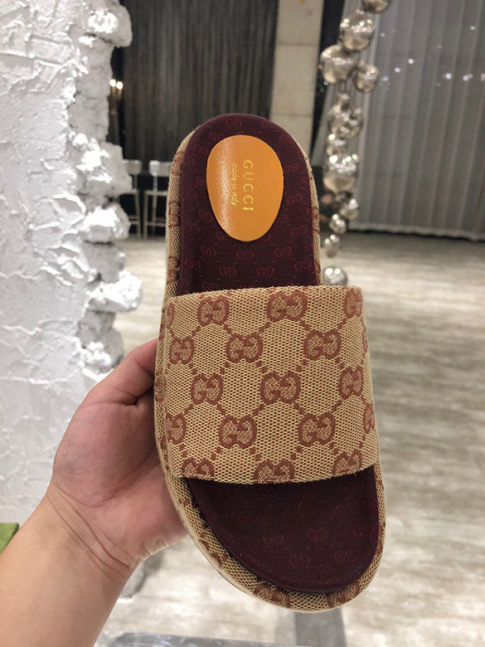 GCI GG Slide Sandal